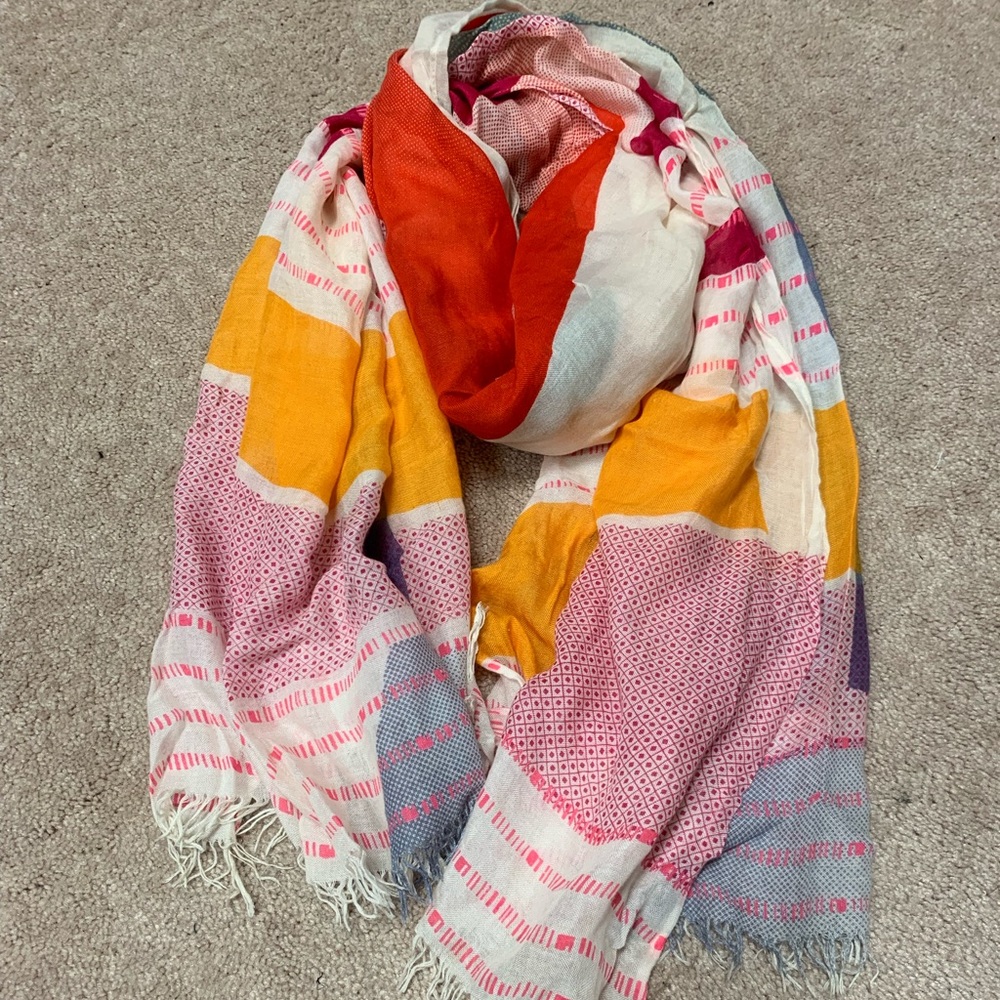 Cabi scarf